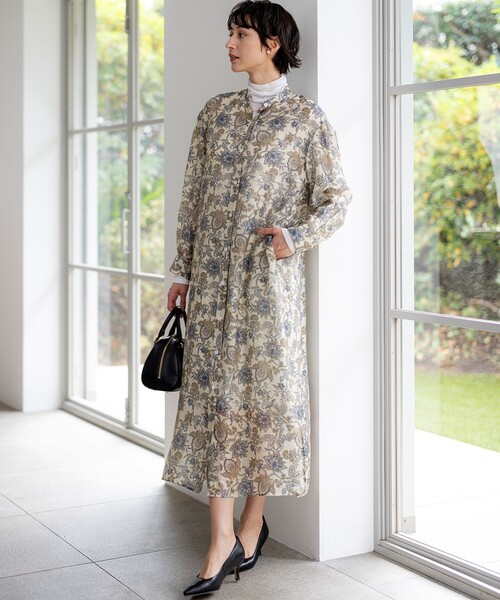 23区 L(ニジュウサンクオオキイサイズ)の「Ericaキャラコ ペイズリープリント シャツワンピース(ワンピース・レディース・スカイブルー系5/アイボリー系5・48/46/44)」の4枚目の写真