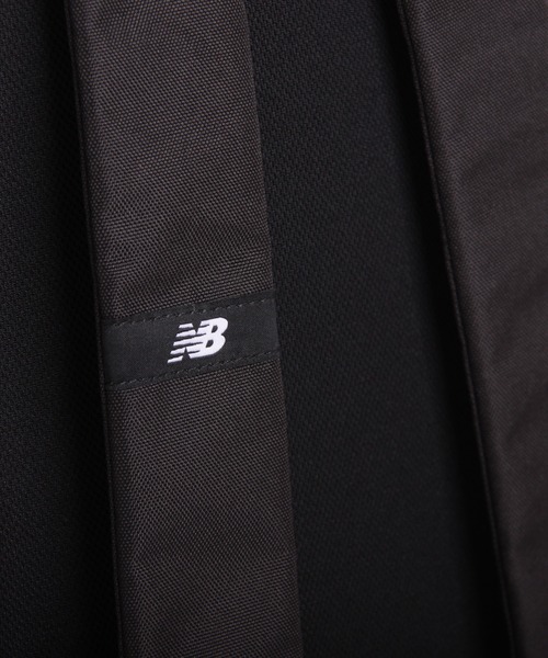 NEW BALANCE(ニューバランス)の「20L ドローコード ポリエステル デイパック(バックパック/リュック・レディース・グレー/ブラック・FREE)」の10枚目の写真