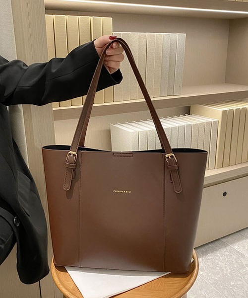 VIBGYOR(ヴィブジョー)の「urbanfemine./A4サイズ収納 シンプル・バイカラー 合成皮革トートバッグ U7594(トートバッグ・レディース・ホワイト/ブラウン/ベージュ/ブラック・FREE)」の7枚目の写真