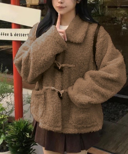 semplice(センプリチェ)の「ショートコート【韓国ファッション】(その他アウター・レディース・ベージュ/キャメル・F)」の2枚目の写真