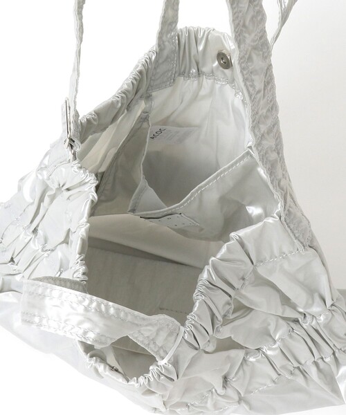 ACOC(アコック)の「ACOC / Tiered Cross Bag(トートバッグ・レディース・シルバー/ブラック・ONE SIZE)」の7枚目の写真