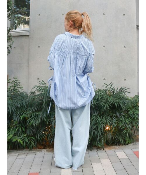 ungrid カーブデザインデニム Ungrid（アングリッド）の「デザインタックカーブデニム（デニムパンツ