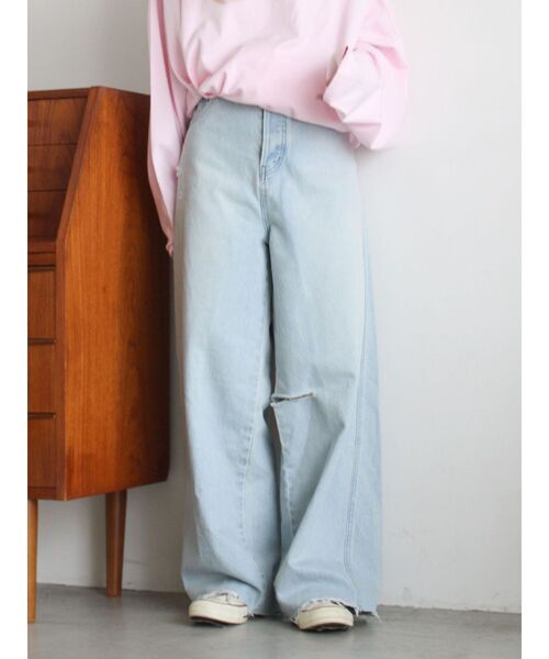 ungrid カーブデザインデニム Ungrid（アングリッド）の「デザインタックカーブデニム（デニムパンツ