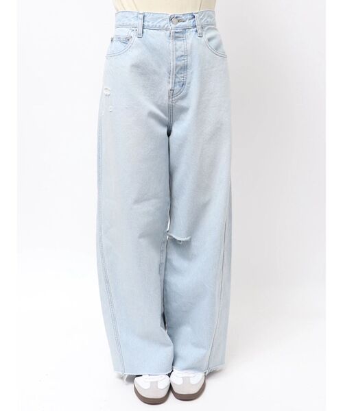 Ungrid(アングリッド)の「クラッシュデザインカーブデニム(デニムパンツ・レディース・ブラック/ライトブルー・24inch/25inch/26inch)」の15枚目の写真