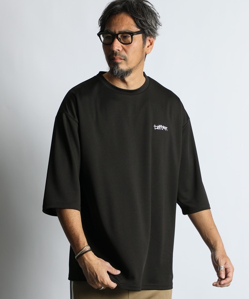 The DUFFER of ST.GEORGE（ザダファーオブセントジョージ）の「【WEB限定アイテム】HONEYCOMB MESH 3Q SLEEVE TEE：セットアップ 吸水速乾 メッシュ 7分袖Tシャツ（Tシャツ/カットソー・メンズ・グレー/ブラック/ホワイト・SMALL/MEDIUM/LARGE/X-LARGE）」の6枚目の写真