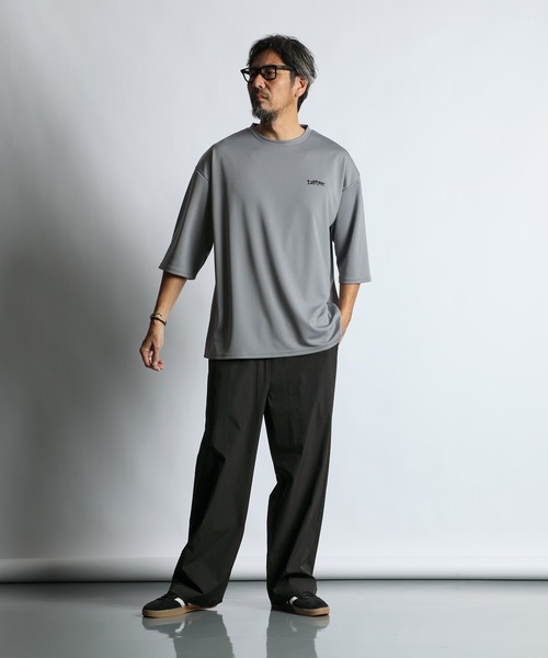 The DUFFER of ST.GEORGE（ザダファーオブセントジョージ）の「【WEB限定アイテム】HONEYCOMB MESH 3Q SLEEVE TEE：セットアップ 吸水速乾 メッシュ 7分袖Tシャツ（Tシャツ/カットソー・メンズ・グレー/ブラック/ホワイト・SMALL/MEDIUM/LARGE/X-LARGE）」の9枚目の写真