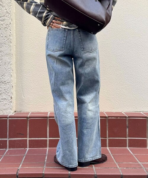 fredy emue（フレディエミュ）の「【待望の新色＆サイズ展開追加／@sora_522m企画】BASIC STRAIGHT DENIM（デニムパンツ・レディース・ブルー/ブラック/アイボリー・37/36/34/38）」の14枚目の写真