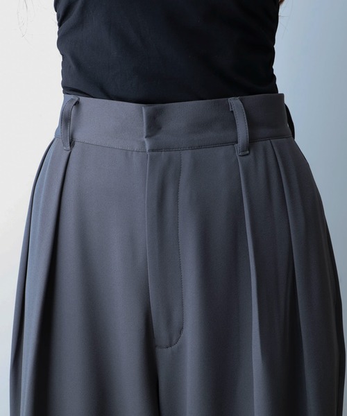 WEGO（ウィゴー）の「WEGO/【26年春夏新作】タックワイドスラックス（スラックス・レディース・グレー/ブラウン/ブラック・LARGE/MEDIUM）」の21枚目の写真