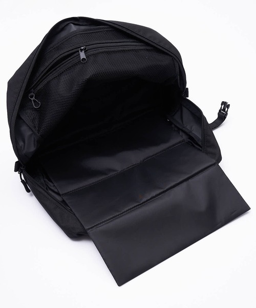 KiU(キウ)の「600D シューズバッグ キャリーオン可能(シューズ小物/雑貨・メンズ・ブラック/レオパード・FREE)」の5枚目の写真