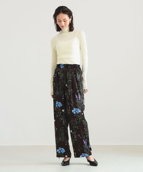 Demi-Luxe BEAMS(デミルクス ビームス)の「強撚 フライス タートルネック プルオーバー(Tシャツ/カットソー・レディース・ライム/カーキ/ホワイト/グリーン系その他3/ブラック系その他4・ONE SIZE)」の20枚目の写真