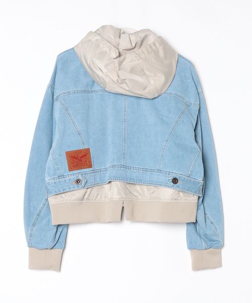 AULA AILA（アウラアイラ）の「AVIREXｘAULA AILA（アヴィレックスｘアウラアイラ）デニムキリカエＧジャン（デニムジャケット・レディース・ブルー系その他3・0）」の4枚目の写真
