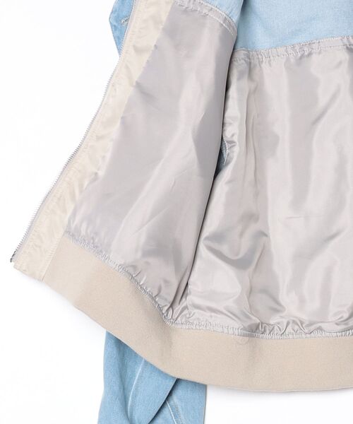 AULA AILA（アウラアイラ）の「AVIREXｘAULA AILA（アヴィレックスｘアウラアイラ）デニムキリカエＧジャン（デニムジャケット・レディース・ブルー系その他3・0）」の5枚目の写真