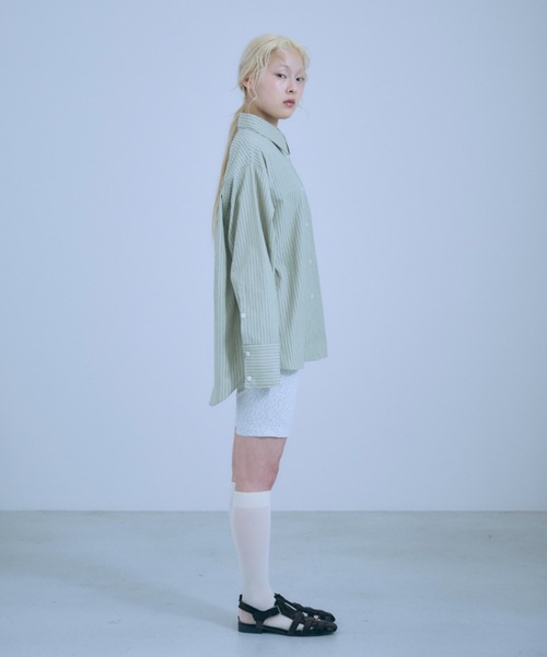 EN NEUME(エンノイム)の「Color Stripe Big Shirts(シャツ/ブラウス・レディース・イエロー/グリーン/ピンク/ブルー・FREE)」の18枚目の写真