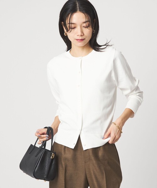 green label relaxing(グリーンレーベルリラクシング)の「HIYOKE クルーネック ニット カーディガン マシンウォッシャブル 接触冷感 UVカット 遮熱(カーディガン/ボレロ・レディース・ホワイト/ライトグレー/ダークブラウン/レッド/ネイビー・FREE)」の2枚目の写真