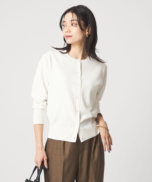 green label relaxing(グリーンレーベルリラクシング)の「HIYOKE クルーネック ニット カーディガン マシンウォッシャブル 接触冷感 UVカット 遮熱(カーディガン/ボレロ・レディース・ホワイト/ライトグレー/ダークブラウン/レッド/ネイビー・FREE)」の11枚目の写真