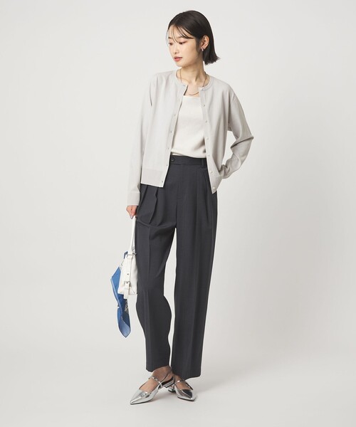 green label relaxing(グリーンレーベルリラクシング)の「HIYOKE クルーネック ニット カーディガン マシンウォッシャブル 接触冷感 UVカット 遮熱(カーディガン/ボレロ・レディース・ホワイト/ライトグレー/ダークブラウン/レッド/ネイビー・FREE)」の16枚目の写真