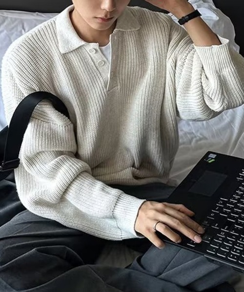 KELVIN(ケルヴァン)の「Loose Fit Polo Knit ルーズフィット ポロニット(ニット/セーター・メンズ・ベージュ/ホワイト/ブラック・MEDIUM/LARGE)」の2枚目の写真