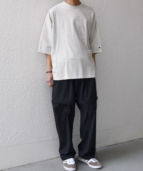 Champion(チャンピオン)の「【SHIPS any別注】Champion: ロゴ刺繍 ドルマン キャンプポケット Tシャツ◇(Tシャツ/カットソー・メンズ・ナチュラル/ネイビー/ホワイト/ライトブルー/ブラック・X-LARGE/LARGE/MEDIUM/SMALL)」の11枚目の写真