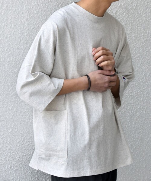 Champion(チャンピオン)の「【SHIPS any別注】Champion: ロゴ刺繍 ドルマン キャンプポケット Tシャツ◇(Tシャツ/カットソー・メンズ・ナチュラル/ネイビー/ホワイト/ライトブルー/ブラック・X-LARGE/LARGE/MEDIUM/SMALL)」の15枚目の写真