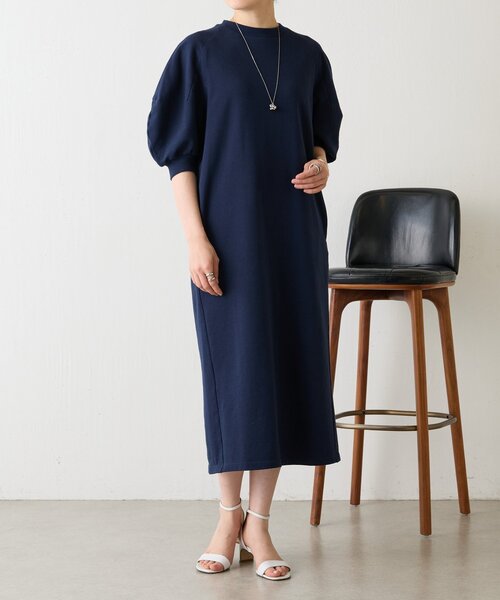 BEARDSLEY（ビアズリー）の「ランタンスリーブウラケワンピース（ワンピース・レディース・グレー/ネイビー・FREE）」の2枚目の写真