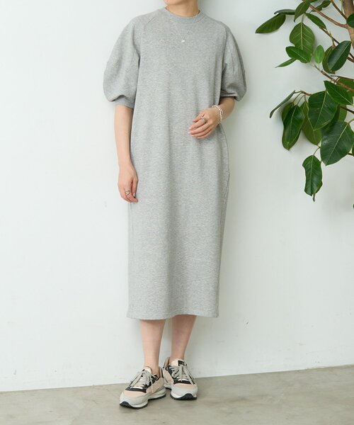 BEARDSLEY（ビアズリー）の「ランタンスリーブウラケワンピース（ワンピース・レディース・グレー/ネイビー・FREE）」の3枚目の写真