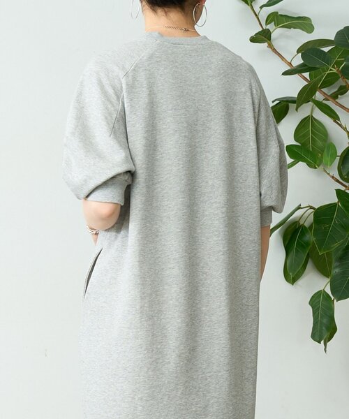 BEARDSLEY（ビアズリー）の「ランタンスリーブウラケワンピース（ワンピース・レディース・グレー/ネイビー・FREE）」の8枚目の写真