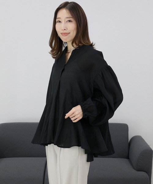 Aletta vita（アレッタビータ）の「スキッパーペプラムブラウス（シャツ/ブラウス・レディース・サックスブルー/ブラック/オフホワイト・M）」の15枚目の写真