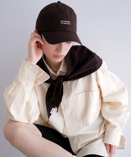 ANME（アンメ）の「接触冷感/UVカット(UPF50＋)/撥水加工ナイロンロゴキャップ【スカーフ付き/2点セット】（キャップ・レディース・ネイビー/ブラック/ブラウン・FREE）」の3枚目の写真