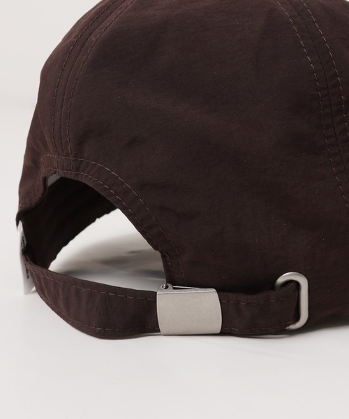 ANME（アンメ）の「接触冷感/UVカット(UPF50＋)/撥水加工ナイロンロゴキャップ【スカーフ付き/2点セット】（キャップ・レディース・ネイビー/ブラック/ブラウン・FREE）」の11枚目の写真