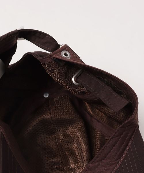 ANME（アンメ）の「接触冷感/UVカット(UPF50＋)/撥水加工ナイロンロゴキャップ【スカーフ付き/2点セット】（キャップ・レディース・ネイビー/ブラック/ブラウン・FREE）」の13枚目の写真