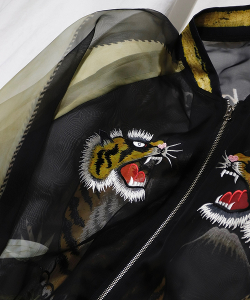 TOLQ(トルク)の「TOLQ / トルク Skeleton Printed Souvenir Jacket(その他アウター・メンズ・ブラック・4)」の3枚目の写真