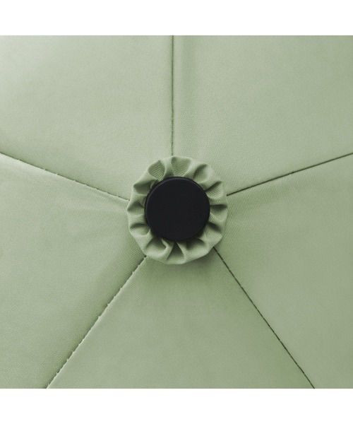 無印良品（ムジルシリョウヒン）の「晴雨兼用　軽量　折りたたみ傘（折りたたみ傘・レディース・ライトグリーン/ライトオレンジ系・50cm）」の5枚目の写真