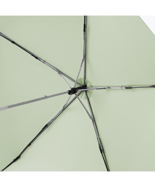 無印良品（ムジルシリョウヒン）の「晴雨兼用　軽量　折りたたみ傘（折りたたみ傘・レディース・ライトグリーン/ライトオレンジ系・50cm）」の6枚目の写真