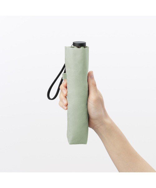 無印良品（ムジルシリョウヒン）の「晴雨兼用　軽量　折りたたみ傘（折りたたみ傘・レディース・ライトグリーン/ライトオレンジ系・50cm）」の11枚目の写真