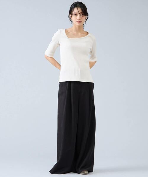 Liesse（リエス）の「アシンメトリーネック2WAYテレコプルオーバー（Tシャツ/カットソー・レディース・ブラック/ブラウン/アイボリー・FREE）」の4枚目の写真
