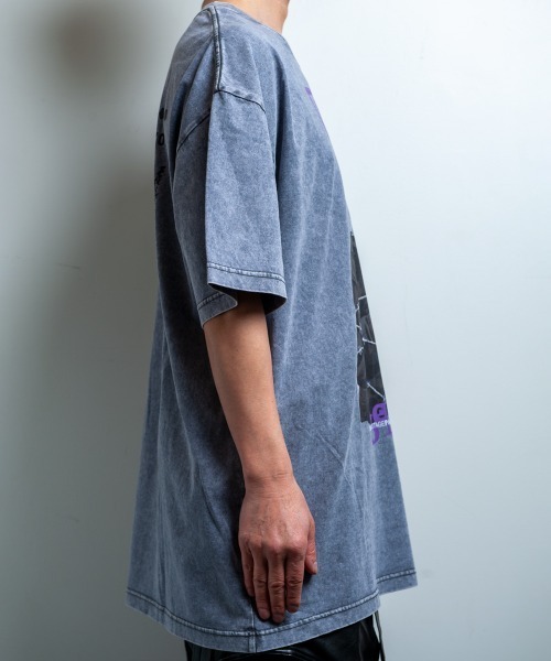 BACKSTAGE PASS(バックステージパス)の「【黒野京×BACKSTAGE PASS コラボ】BARBED ピグメント加工 オーバーサイズ Tシャツ(Tシャツ/カットソー・メンズ・ブラック/ダークグレー/ライトグレー・FREE)」の14枚目の写真