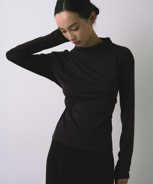 kiehtova(キエトヴァ)の「【kiehtova】BACK SLIT TOPS/バックスリットトップス KTWR63(Tシャツ/カットソー・レディース・ブラック/ベージュ/ダークパープル・FREE)」の19枚目の写真
