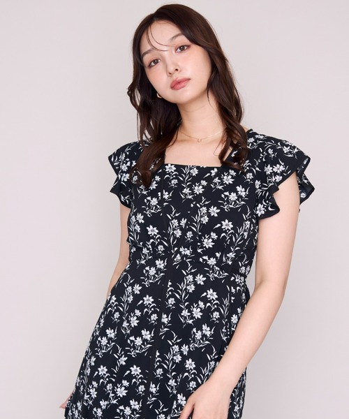 MISCH MASCH(ミッシュマッシュ)の「2026春夏新作 パイピングモノトーン花柄ワンピース(ワンピース・レディース・ホワイト/ブラック・S/M)」の15枚目の写真