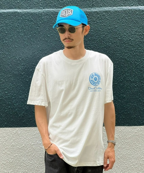 DEUS EX MACHINA(デウスエクスマキナ)の「【DEUS】Los Angeles Address Tee(Tシャツ/カットソー・メンズ・グリーン/ホワイト・LARGE/X-LARGE/MEDIUM)」の1枚目の写真