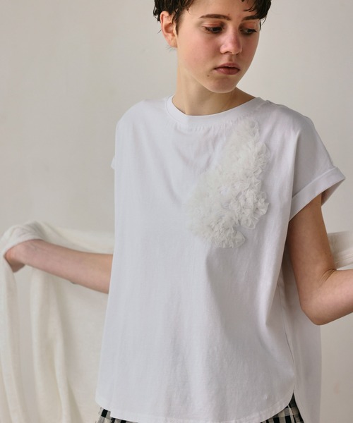 Kelen(ケレン)の「「KELEN / ケレン」チュール刺繍デザインコットンジャージープルオーバー(Tシャツ/カットソー・レディース・チャコールグレー/ライトグレー/ブラック/オフホワイト・M/S)」の6枚目の写真