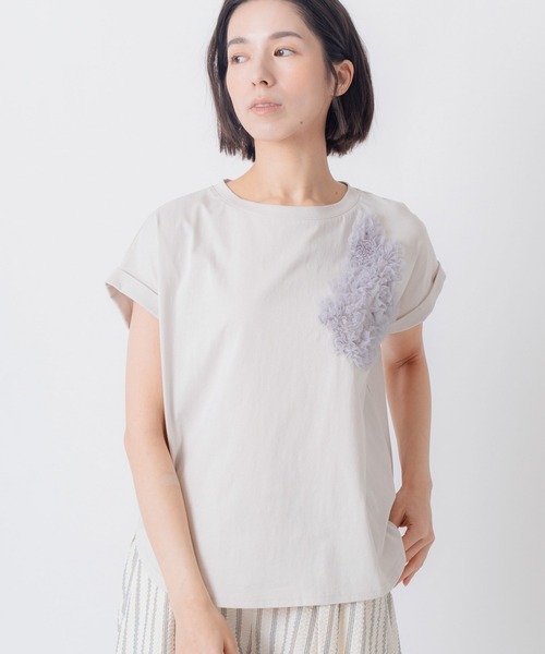 Kelen(ケレン)の「「KELEN / ケレン」チュール刺繍デザインコットンジャージープルオーバー(Tシャツ/カットソー・レディース・チャコールグレー/ライトグレー/ブラック/オフホワイト・M/S)」の12枚目の写真