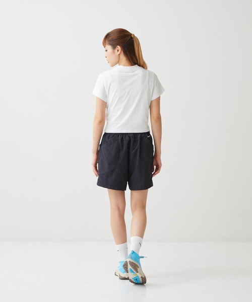 ACG（エィシージー）の「ナイキ ACG ウィメンズ Dri-FIT ショートスリーブ トップ / Nike ACG Women's Dri-FIT Short-Sleeve Top II7284-121 Summit White（Tシャツ/カットソー・レディース・アイボリー・XS/XL/S/L/M）」の8枚目の写真