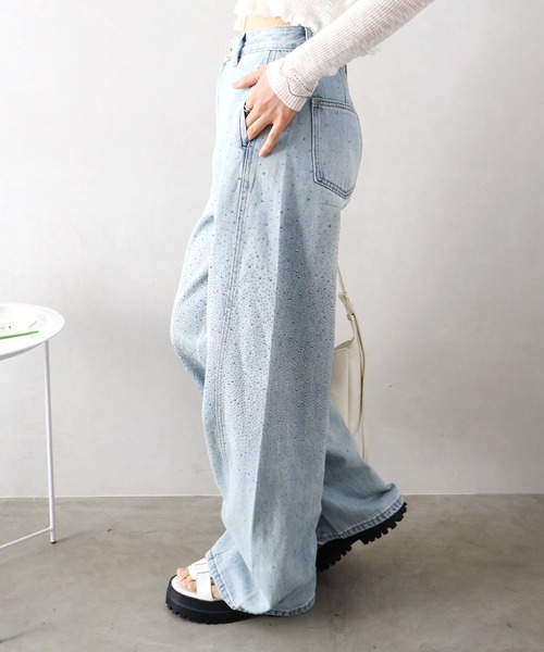 SpRay(スプレイ)の「スタッズデニムバレルパンツ(デニムパンツ・レディース・ライトブルー・SMALL/MEDIUM)」の11枚目の写真