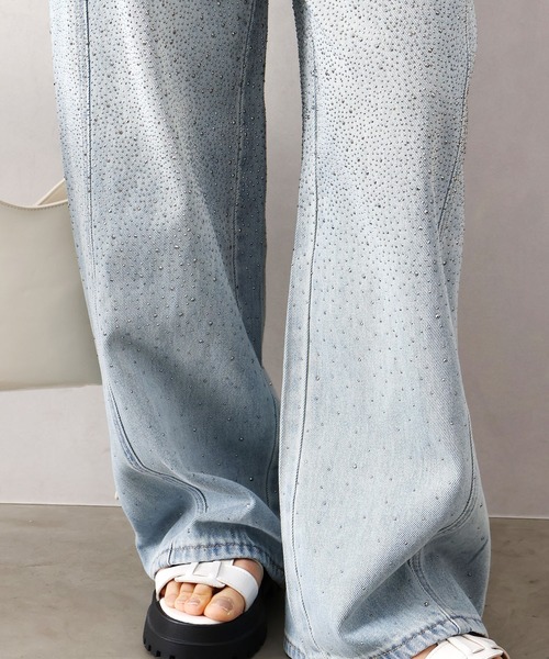 SpRay(スプレイ)の「スタッズデニムバレルパンツ(デニムパンツ・レディース・ライトブルー・SMALL/MEDIUM)」の14枚目の写真