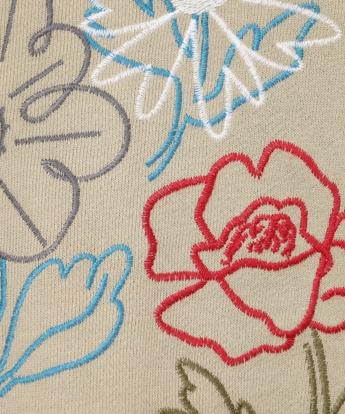 Emago(イマゴ)の「EMAGO ライン花刺繍プルオーバー(スウェット・レディース・ベージュ/ブルー/ブラック・FREE)」の7枚目の写真