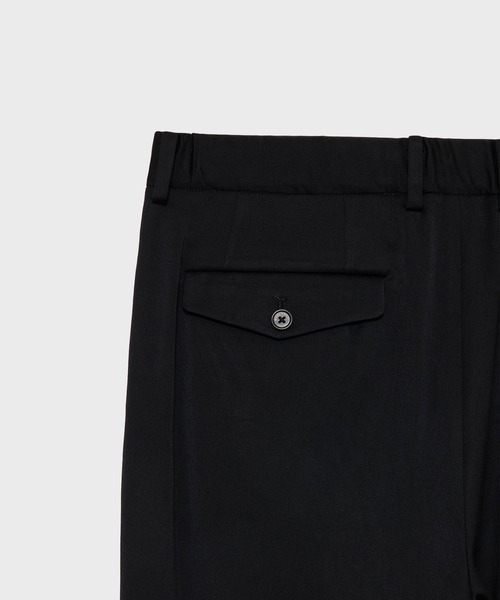 markaware（マーカウェア）の「【MARKAWARE/マーカウェア】TRIPLE PLEATED WIDE TROUSERS/スーパー200sウールサテン / トリプルプリーテッド ワイドトラウザーズ（スラックス・メンズ・ブラック・2）」の3枚目の写真
