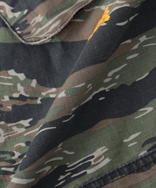 WISM(ウィズム)の「Woofietokyo / ウーフィトウキョウ House Made Army Jacket(その他アウター・メンズ・カーキ・LARGE/MEDIUM)」の5枚目の写真