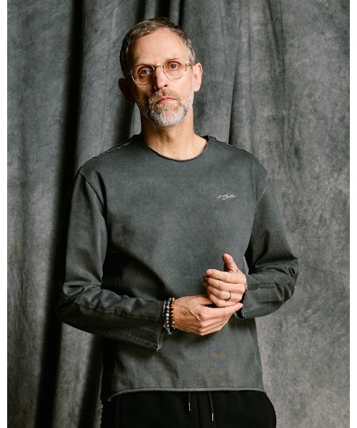 wjk（ダヴルジェイケイ）の「tight jersey cut-off L/S（Tシャツ/カットソー・メンズ・ブラック/チャコールグレー/ダークネイビー/ホワイト・X-LARGE/LARGE/MEDIUM/SMALL）」の3枚目の写真