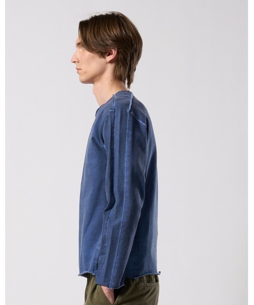 wjk（ダヴルジェイケイ）の「tight jersey cut-off L/S（Tシャツ/カットソー・メンズ・ブラック/チャコールグレー/ダークネイビー/ホワイト・X-LARGE/LARGE/MEDIUM/SMALL）」の17枚目の写真