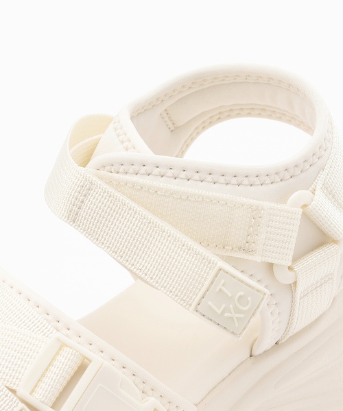 LOVETOXIC(ラブトキシック)の「【LTXC】厚底スポーツサンダル(サンダル・キッズ・アイボリー/オレンジ/ブラック・23-23.5cm/24-24.5cm/22-22.5)」の16枚目の写真